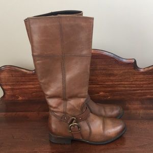 Clark’s Leather Riding Boot w/ Buckle